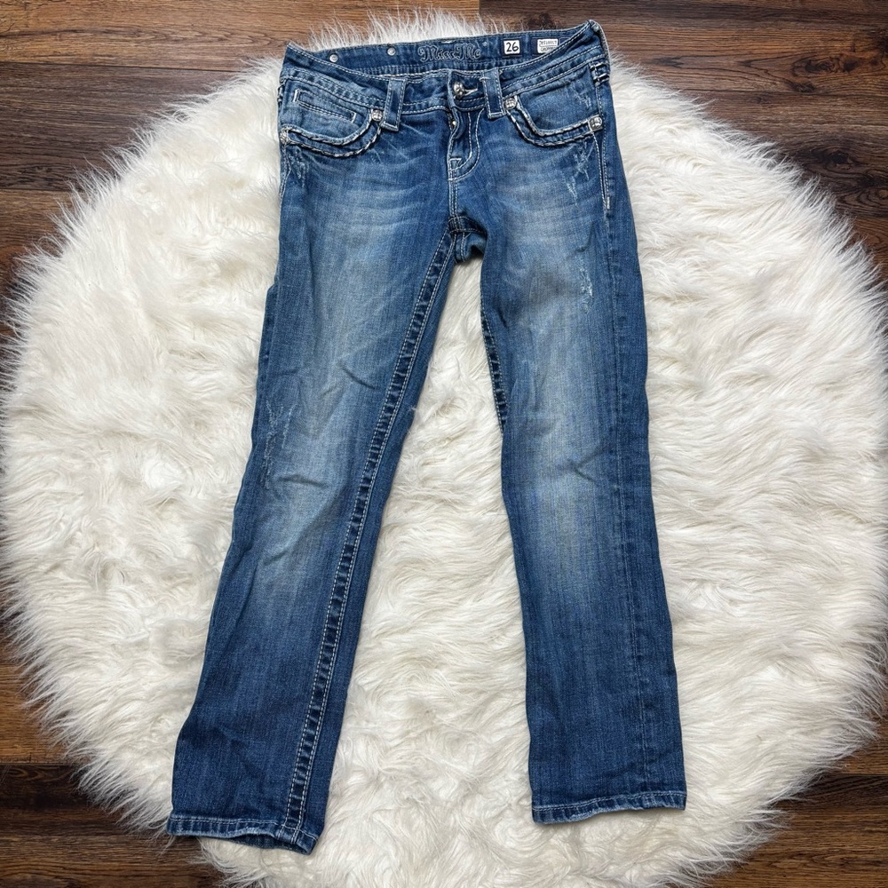 Miss Me Blue Denim Cropped Jeans with Bedazzled Butt Design size Women’s 26